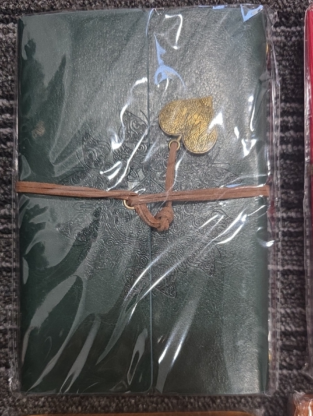 NWT Leather Travel Journals With Antique Heart Charm In Assorted Colors - Picture 3 of 12